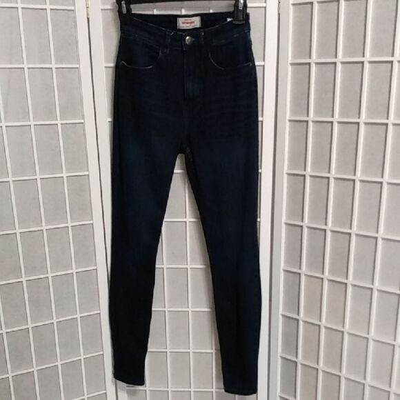 Wrangler Blue Skinny Jeans with High-Waisted Design - Picture 10 of 11